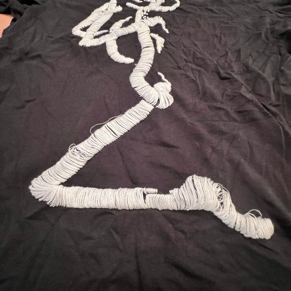 Men’s Black Embroidered Skeleton Religion T-Shirt from Spain size Medium - Picture 2 of 5